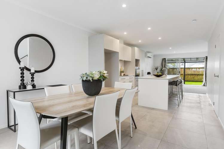 48 William Wallbank Crescent_5