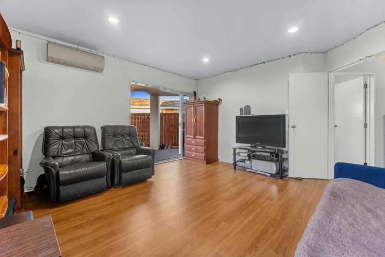 33 Gulf Crest Bucklands Beach_13