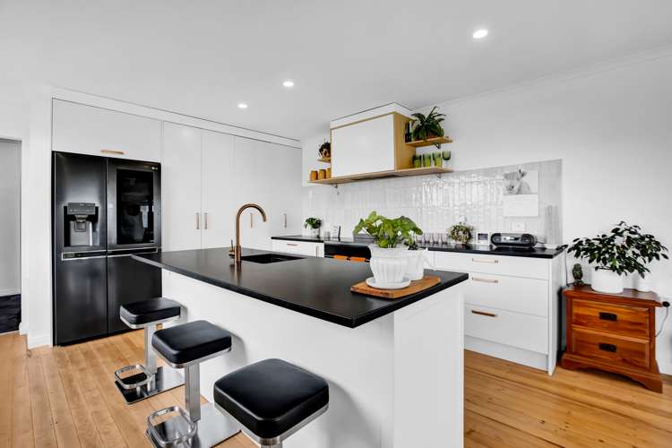 145 Johns Road Tariki_7