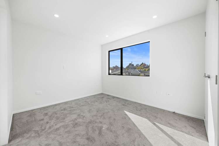 23 Stableford Crescent Opaheke_9
