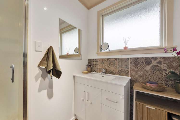 45 Carters Road Aranui_8