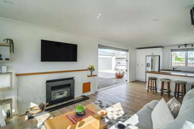 45 Elliott Crescent_3