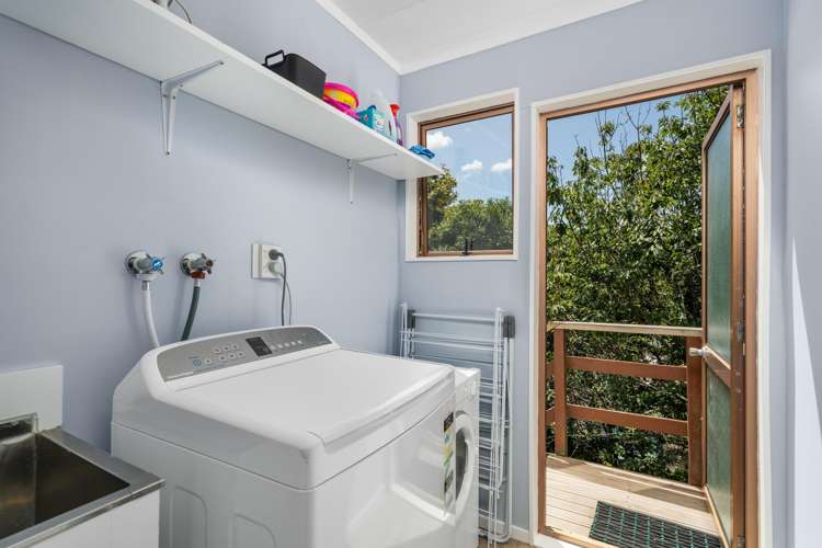 15a Kereru Bend Tawa_17