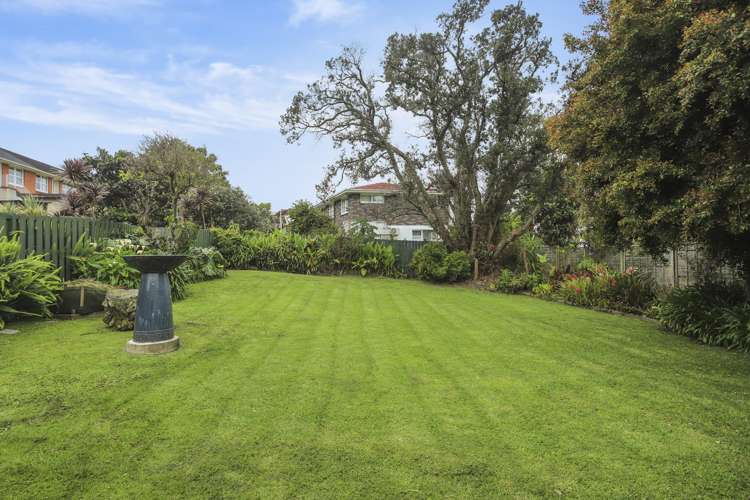 76 Onewa Road Northcote Point_30