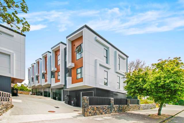 4/36 Seccombes Road Epsom_1