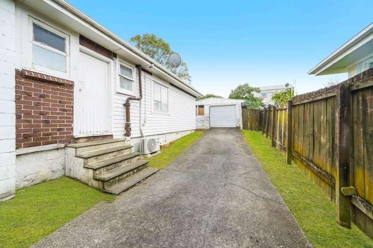 2/34 Plumley Crescent Mangere_10