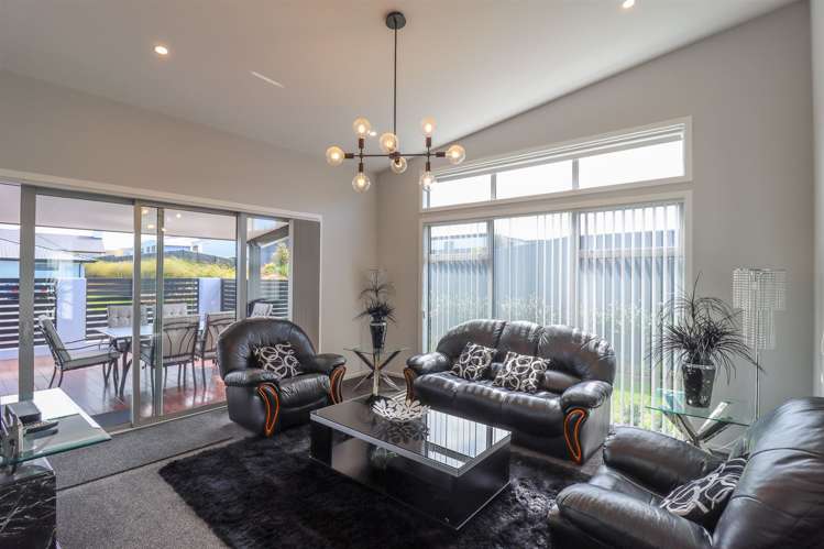 28 Meadowstone Street Gleniti_5