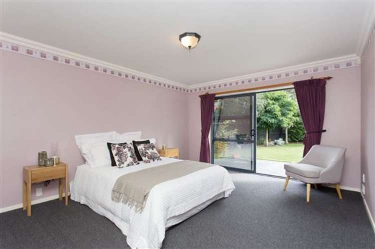 22 Saint Keverne Close Burwood_6