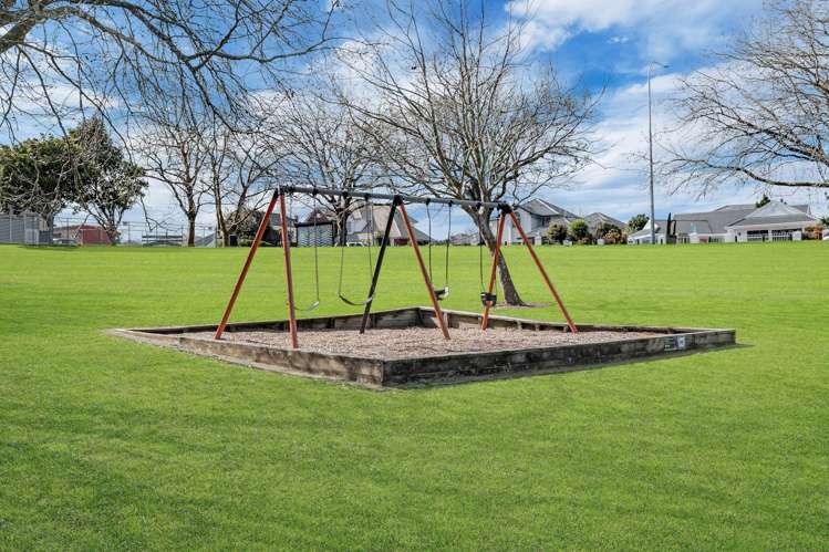 72 Kurnell Drive Botany Downs_25