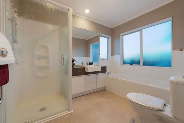 44 Seresin Crescent Flat Bush_22