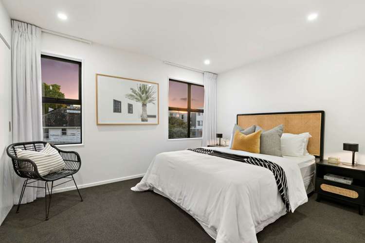 7b Mavis Place Beach Haven_15