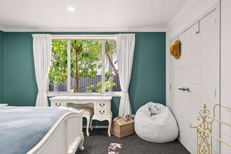 15 Pohutukawa Grove Lytton West_16