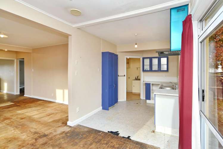 262 Breezes Road Aranui_7