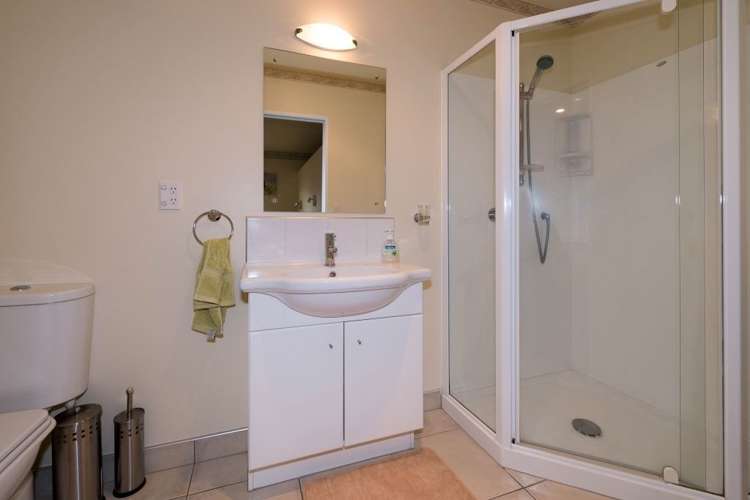 11 Woodham Courts Linwood_7