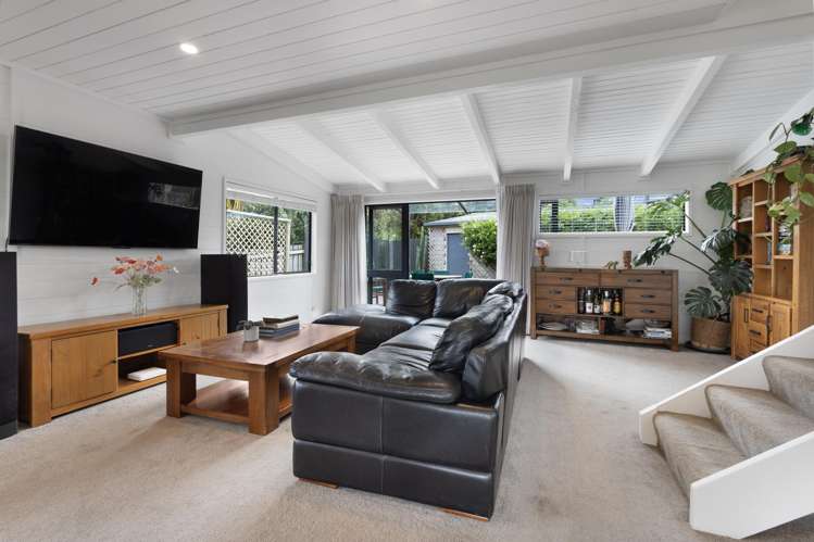 16 Albatross Road Red Beach_7