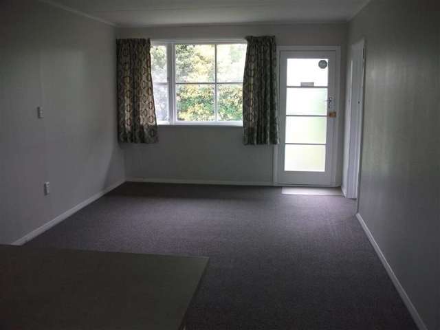 PAHIATUA - 2 BEDROOMS