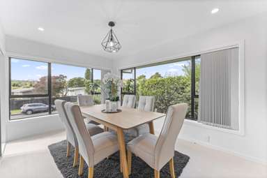 23 Lawrence Crescent_4