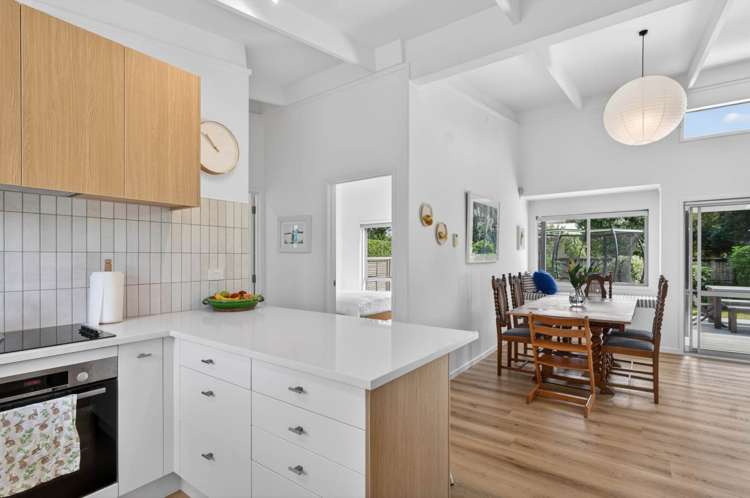 56 Seabreeze Road Mangawhai Heads_10