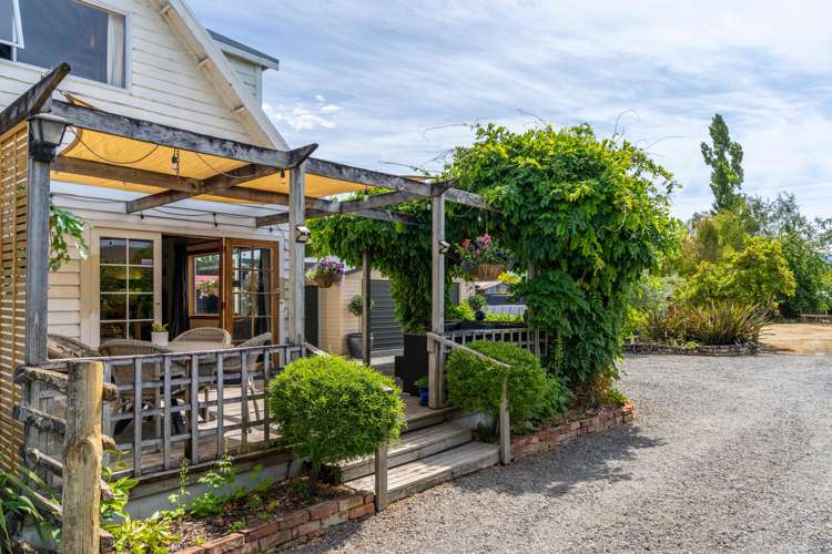 256 High Street South Carterton_20