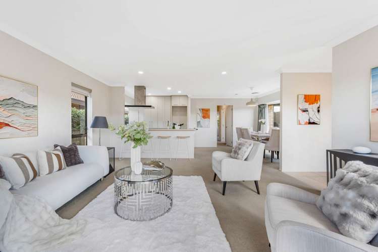 3/6 Marbeth Court Botany Downs_19