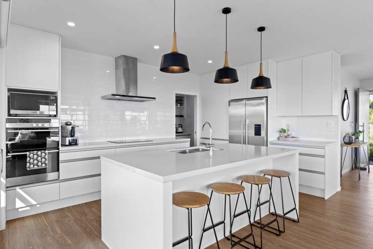 8 Bernora Crescent Bombay_7