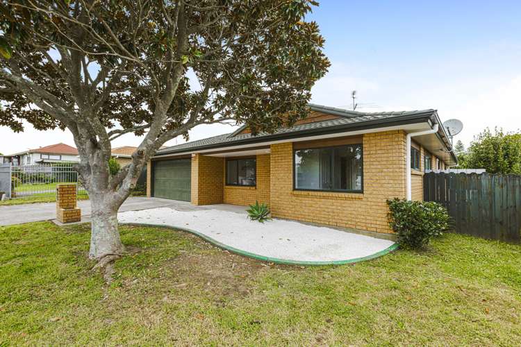 26 Etherton Drive Manurewa_15