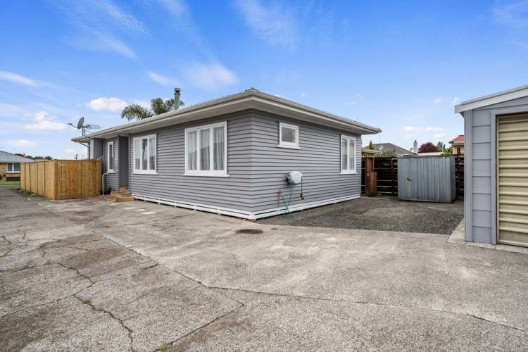 20 Emmett Street Greerton_15