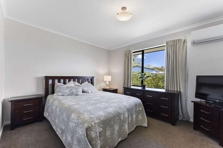 39 Lord Auckland Road Wakefield_12