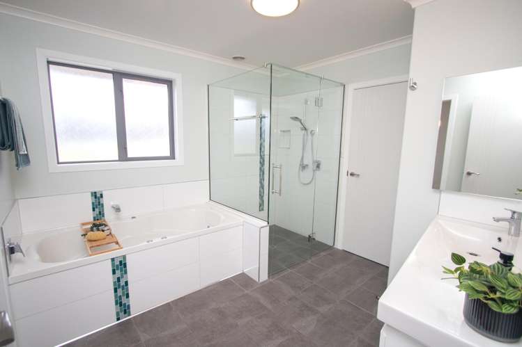 23 Hanrahan Street Allenton_13