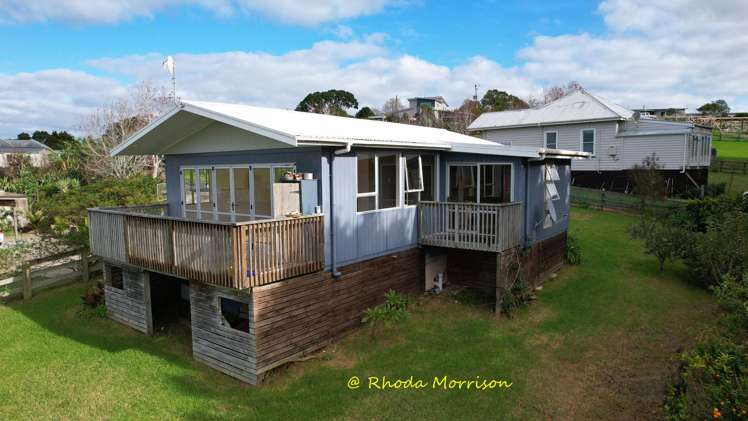 8 Heaths Way Paparoa_54