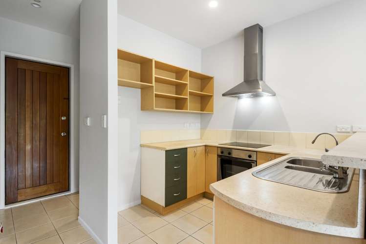 16/11 The Avenue Albany_12