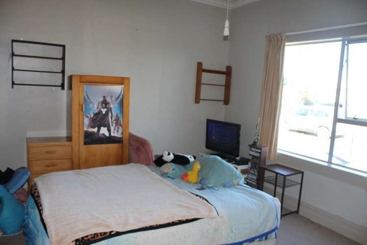 13 Freyberg Street Saint Kilda_5