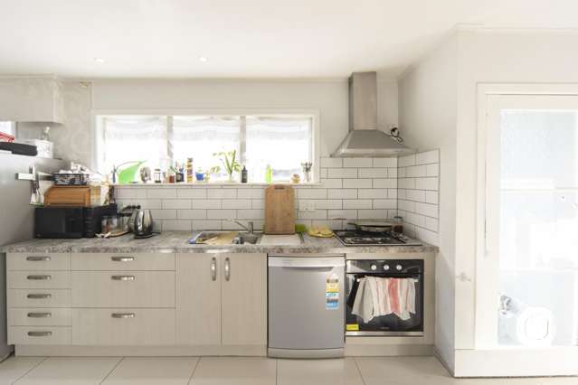 94 Lewis Street Glenview_2