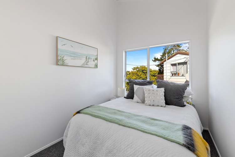 3/49 Lancaster Road Beach Haven_6