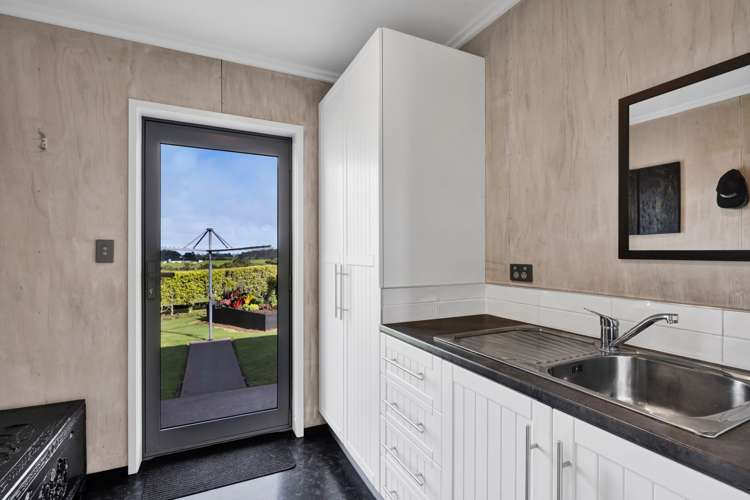 1177 Palmer Road South Taranaki Surrounds_38