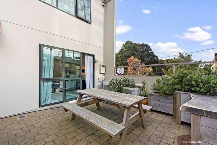 83m Hill Street Thorndon_10