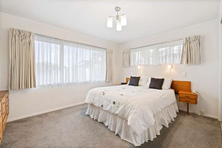 7 Panorama Court Red Beach_13