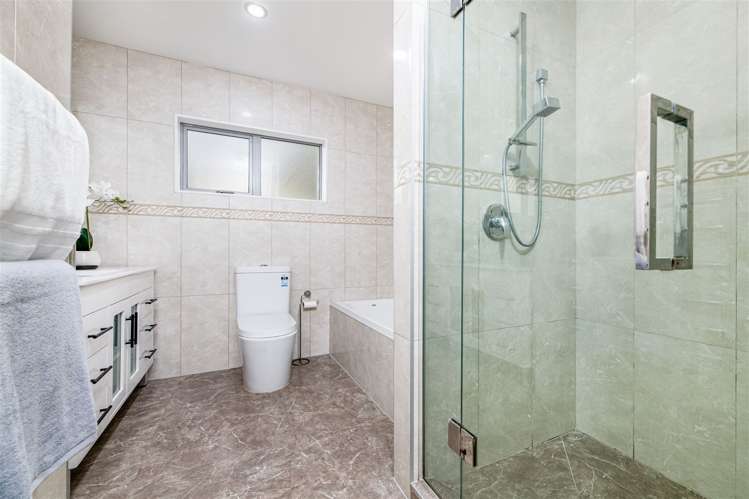 17 Midhurst Avenue Henderson_20