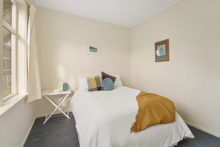 8a Robertson Road Paekakariki_18