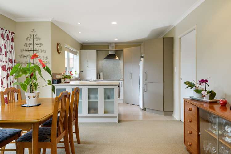 2/100 Dp Millers Road Brookfield_2