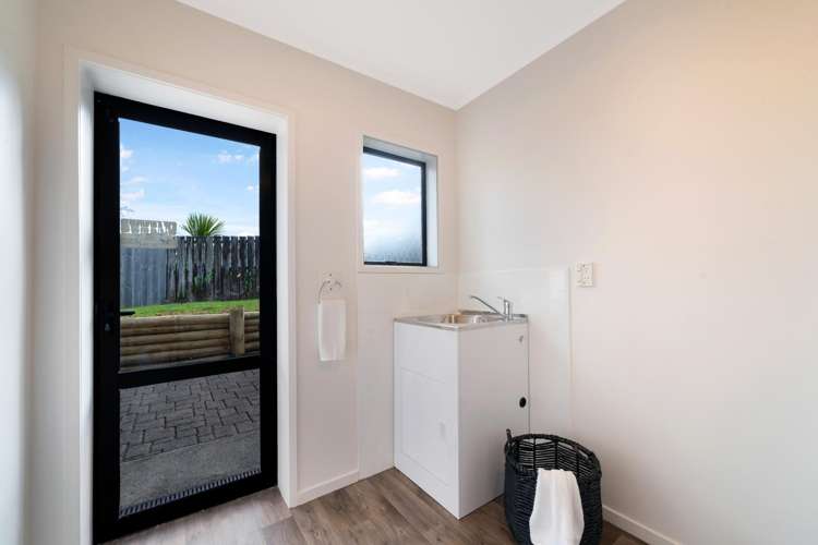 2/12 Grimshaw Place Henderson_30