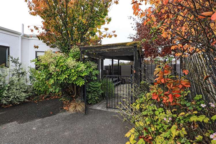 301 Leo Street Akina_12