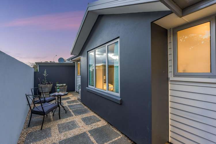 2/9 Marsden Street Heathcote Valley_13