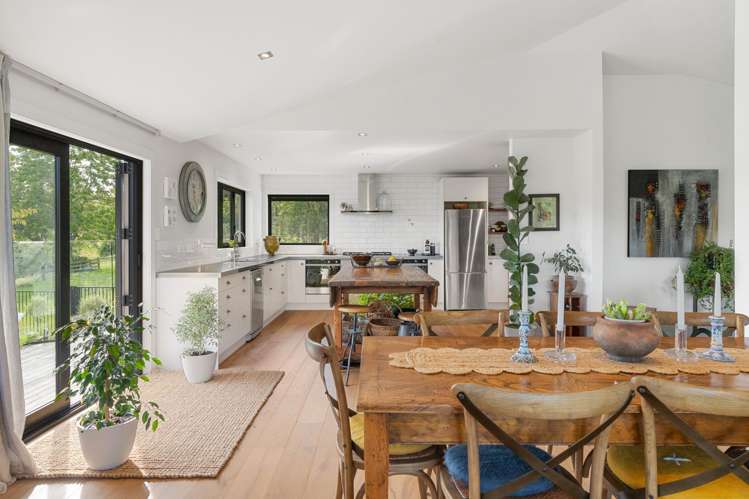 525 Masterton Castlepoint Road Masterton_6