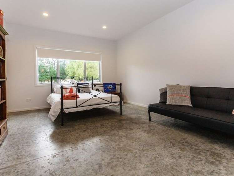 743 Stoney Creek Road Bunnythorpe_19