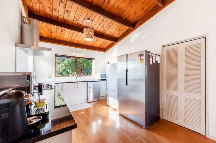 8 Austin Brave Place Favona_11