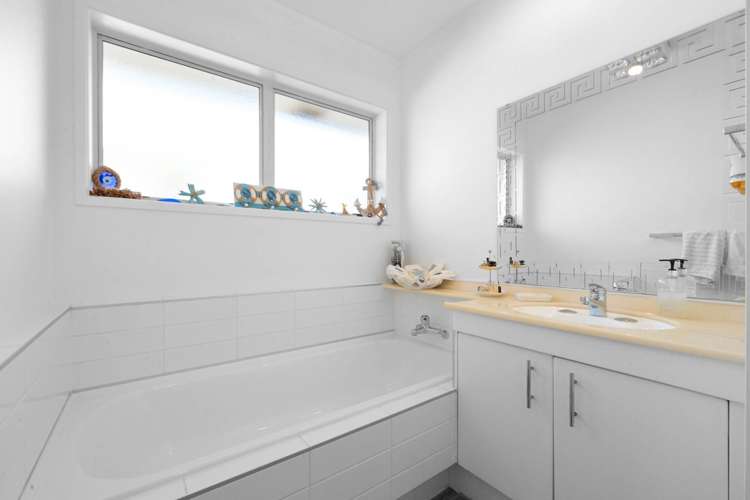 13 Carriage Close Northpark_15