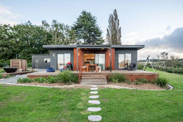 Modern Country Living – 2 Bedroom Sanctuary