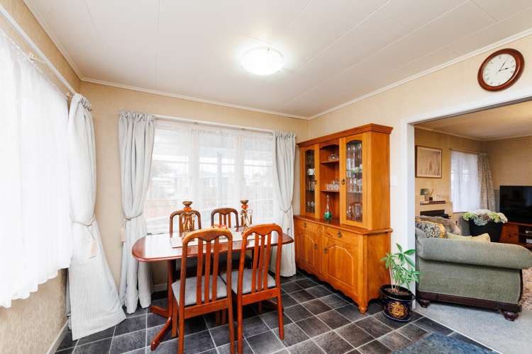 30 Churchill Avenue Feilding_12