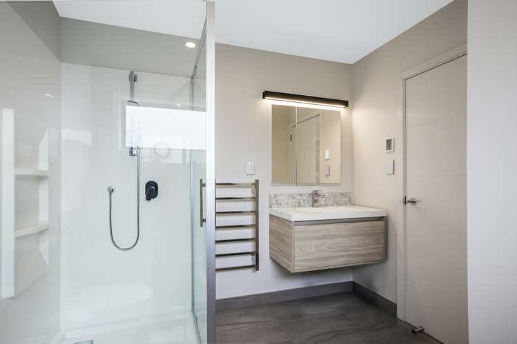 194 Navigation Drive Whitby_16